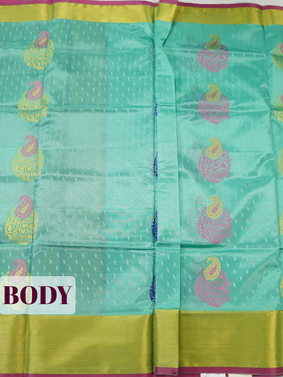 Green Sico Saree Saree with Zari border with metallic glow