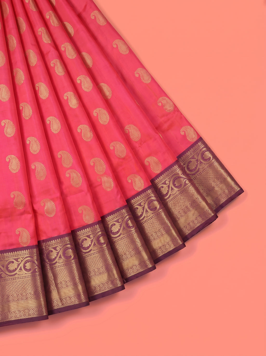 Red Pure Kanchipuram Saree with Floral Paisley Diamond Lattice Zari Border