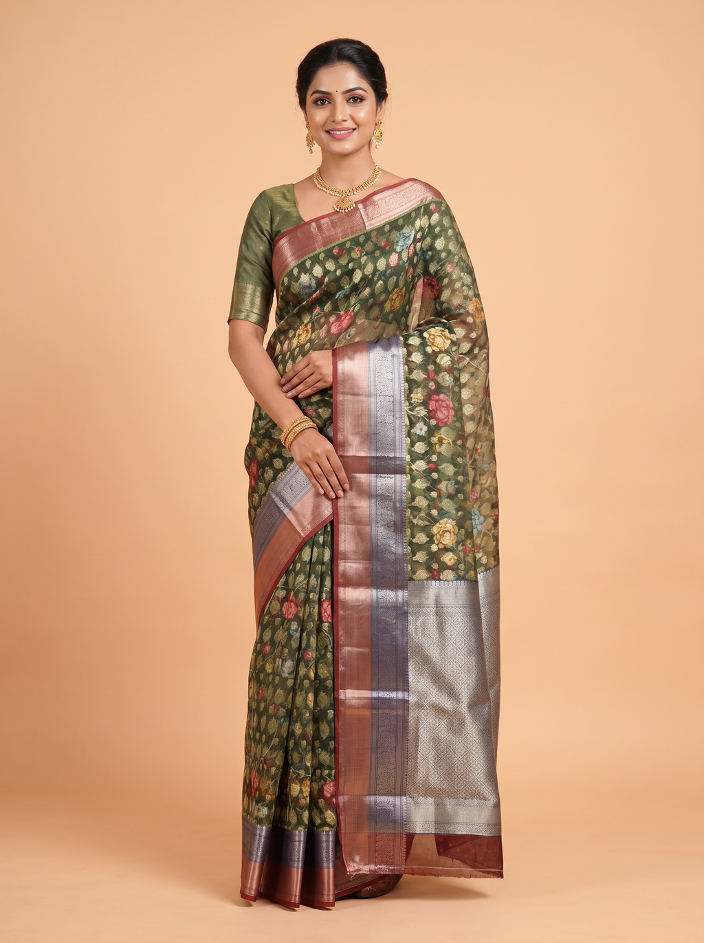 Green Semi Organza Saree with Dual tone zari with metallic lower plane