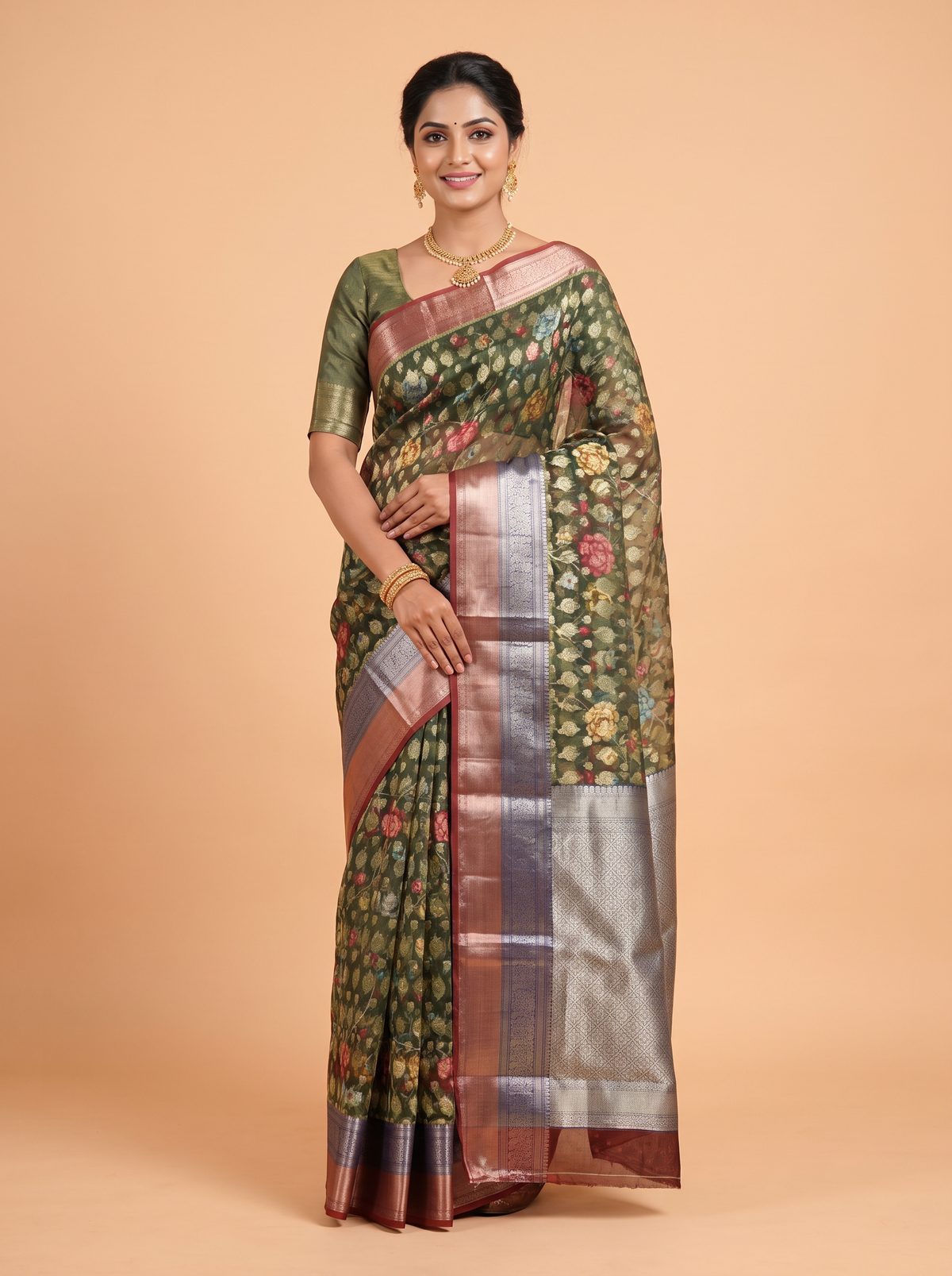 Green Semi Organza Saree with Dual tone zari with metallic lower plane