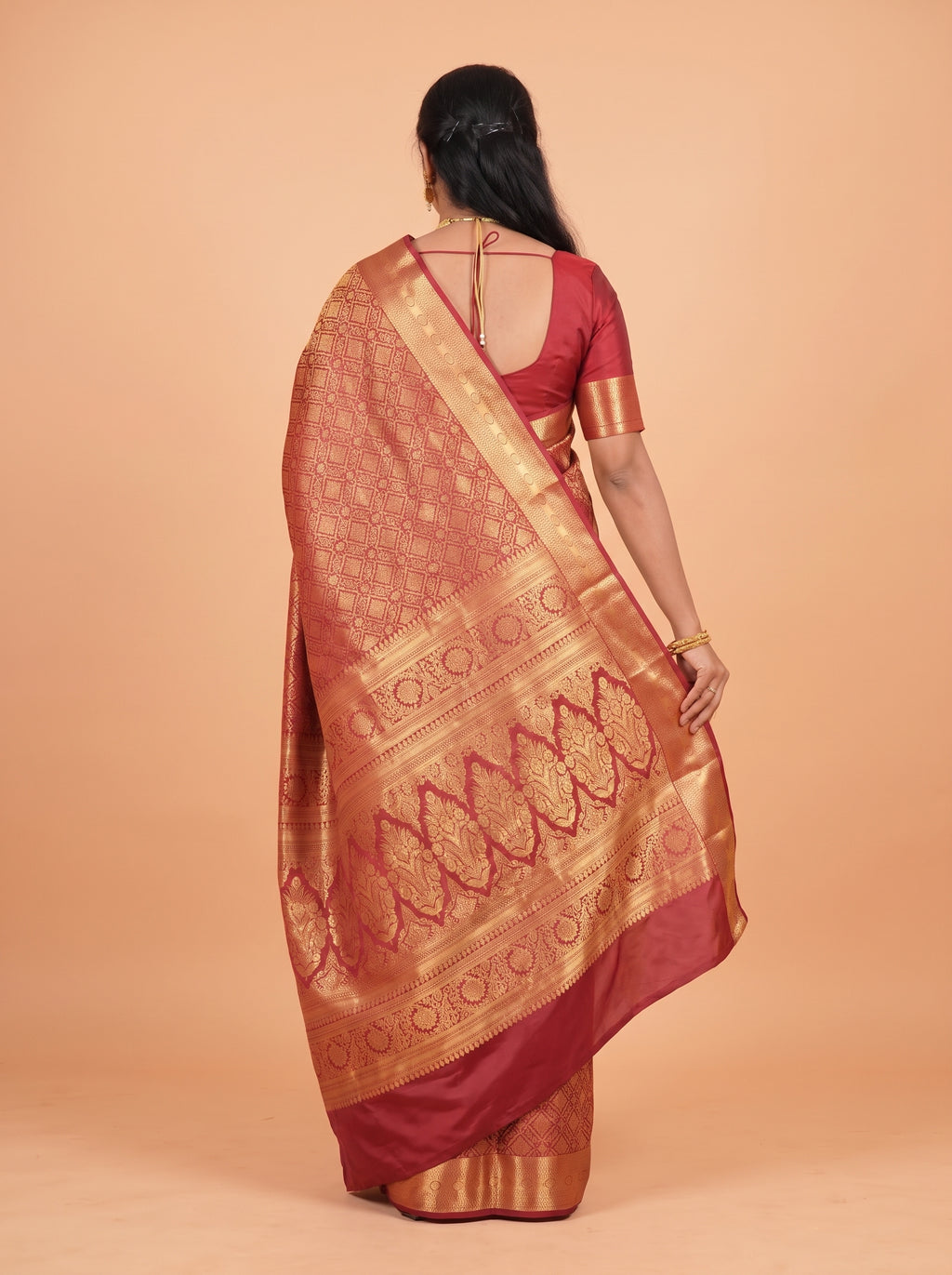 deep-wine-and-antique-gold-zari-woven-silk-saree