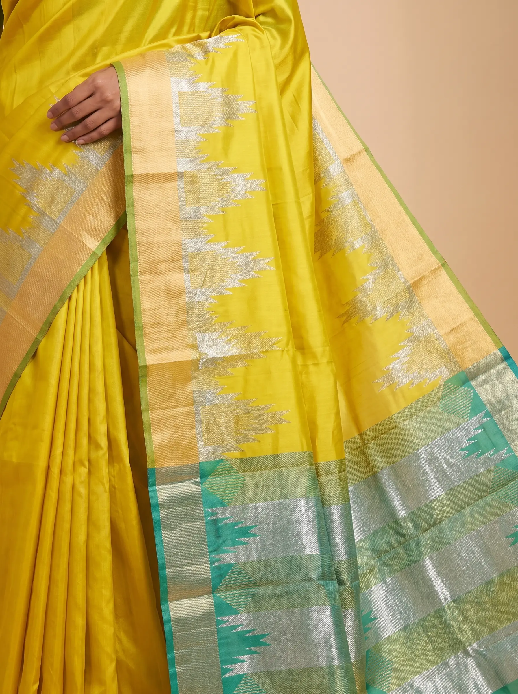 Mugdha Yellow Kanjeevaram