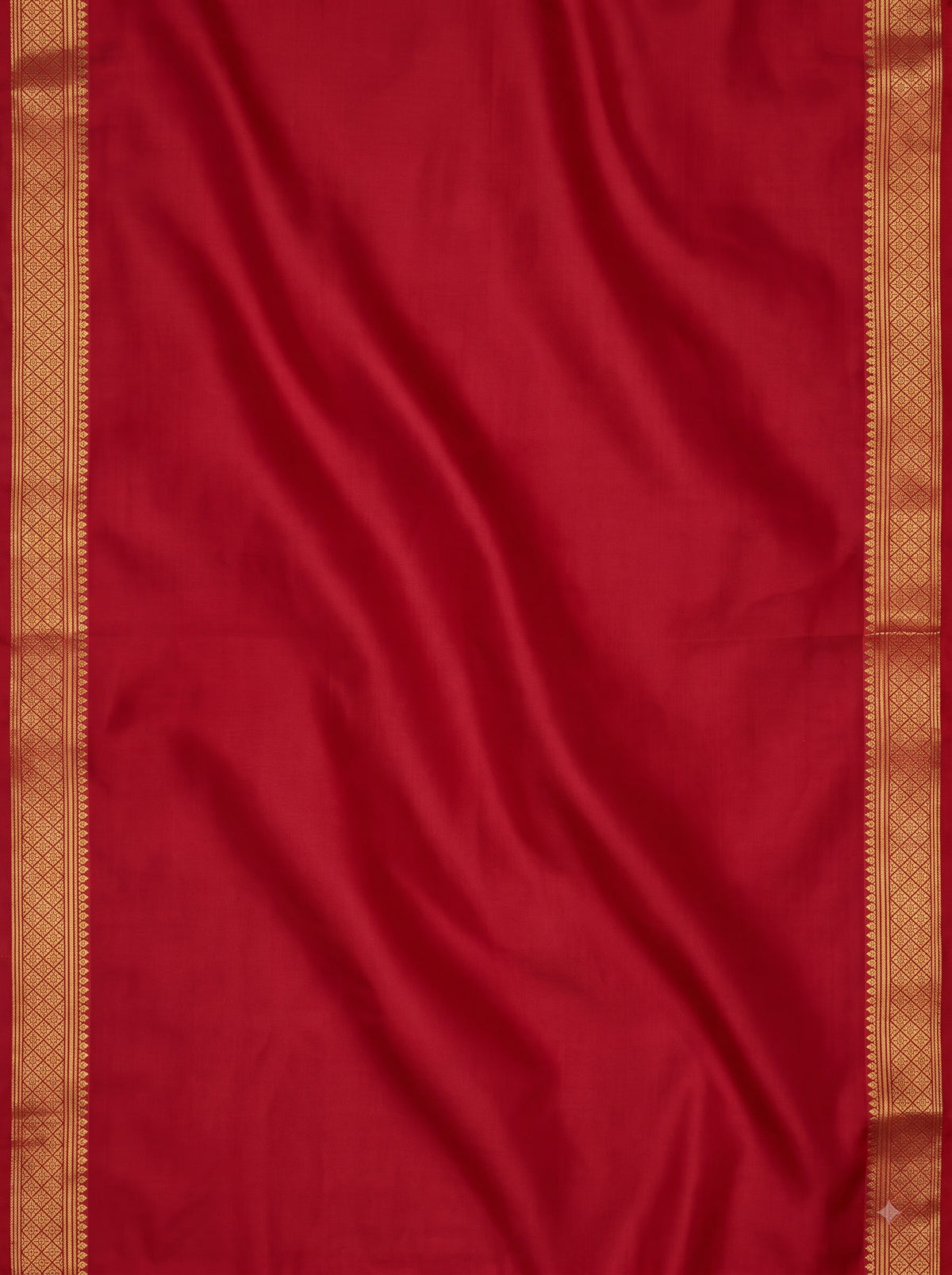 Deep Green and Red Gold Zari Woven Chiniya Silk Saree