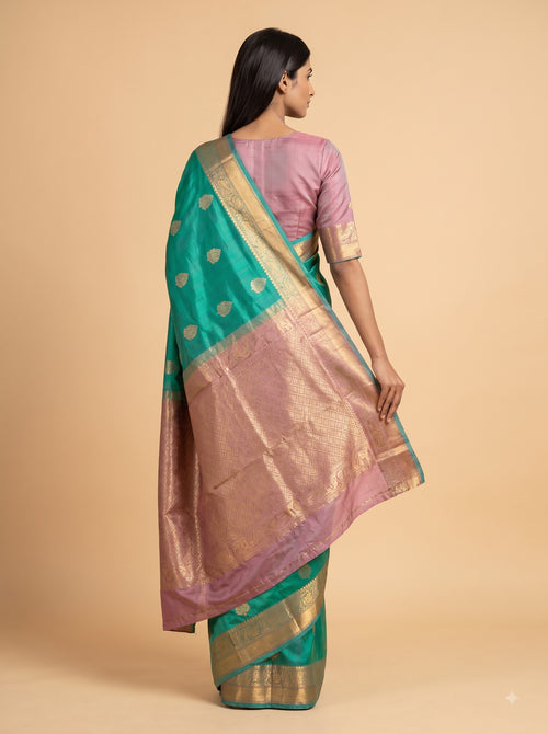 Antique Gold Zari Kanjeevaram Silk Saree with Rich Woven Pallu