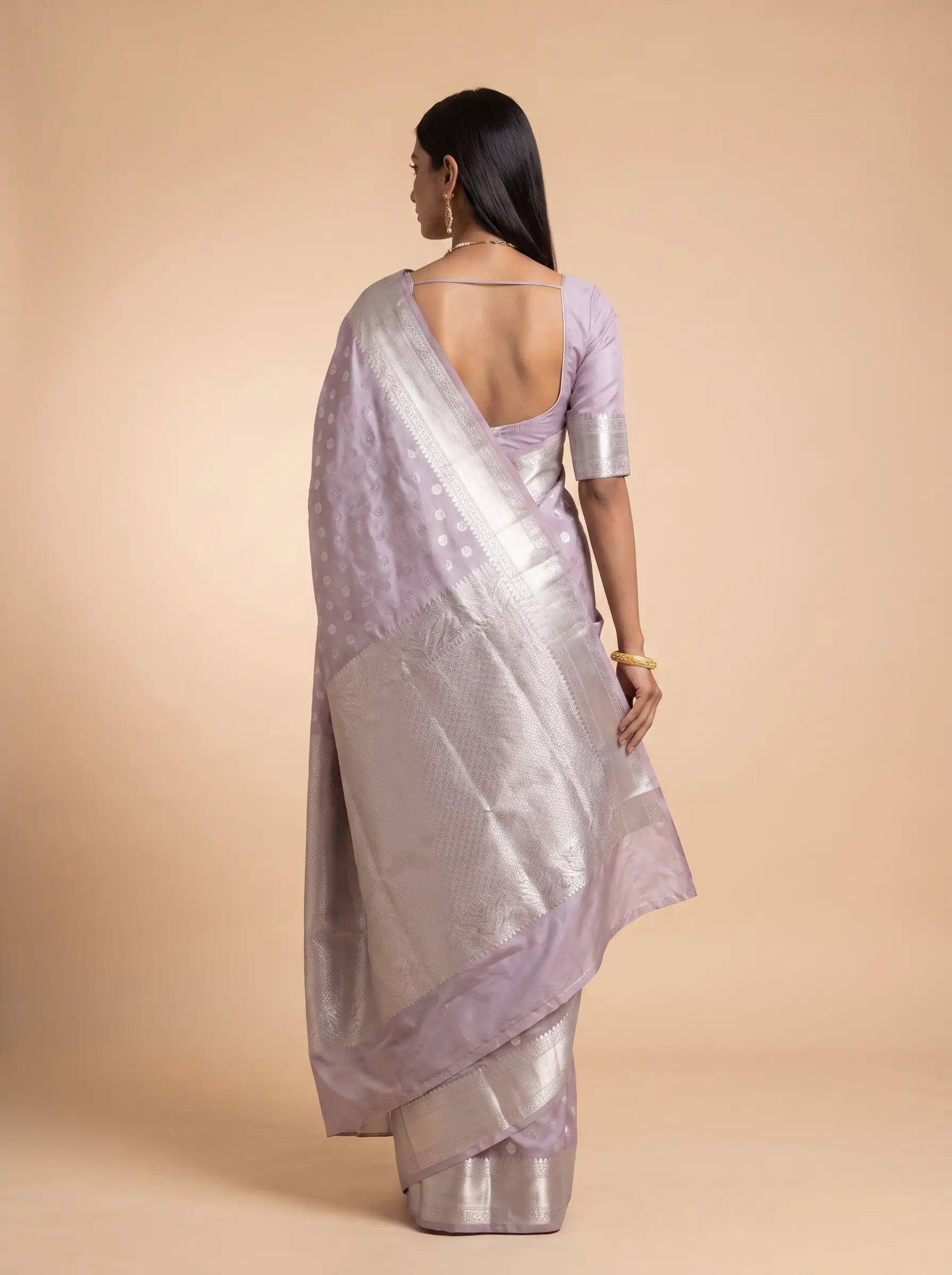 Mauve Silk Saree with Silver Zari Butti & Rich Pallu