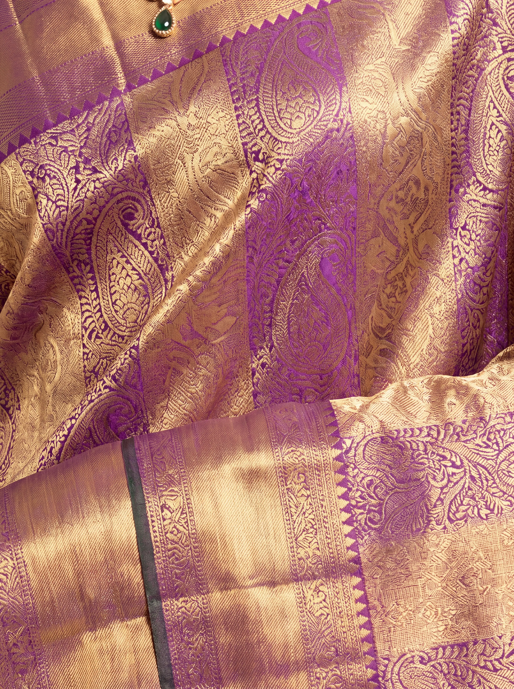 Antique Gold and Deep Purple Floral Zari Woven Kanchivaram Silk Saree